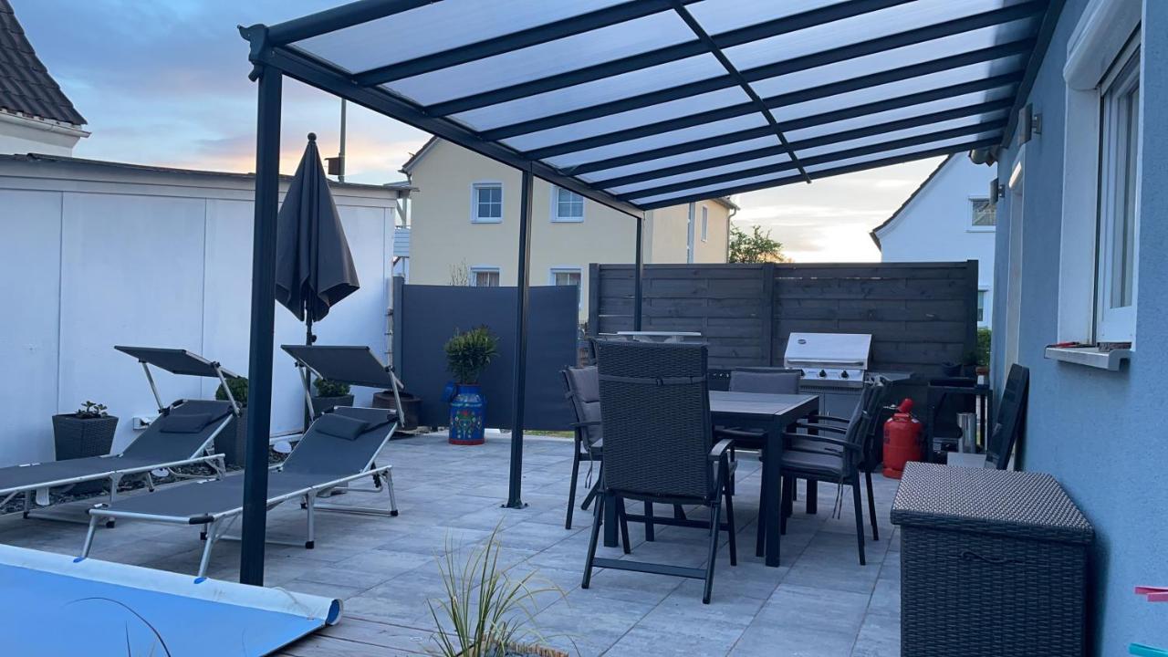 #1 Modernes Zimmer Mit Pool Und Garten เมมมิงเงน ภายนอก รูปภาพ