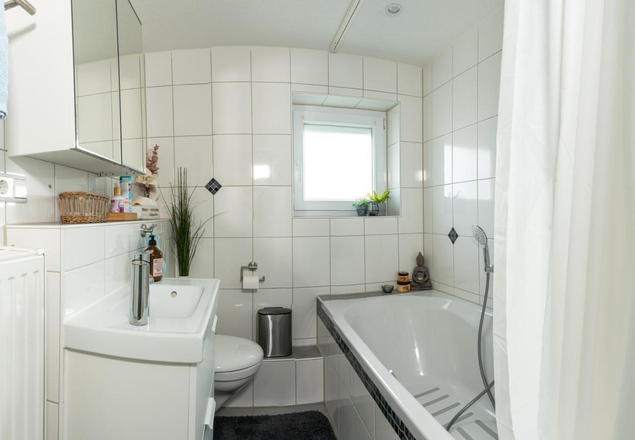 #1 Modernes Zimmer Mit Pool Und Garten เมมมิงเงน ภายนอก รูปภาพ