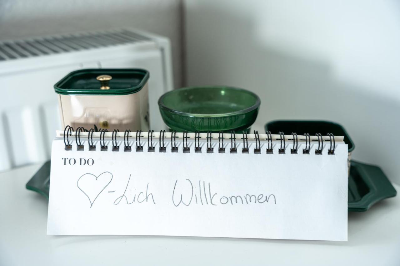 #1 Modernes Zimmer Mit Pool Und Garten เมมมิงเงน ภายนอก รูปภาพ