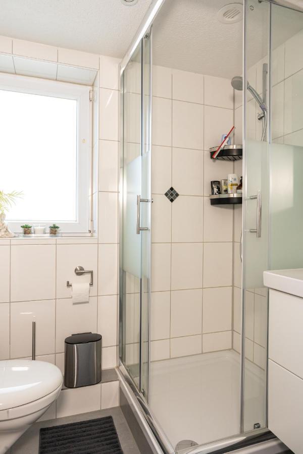 #1 Modernes Zimmer Mit Pool Und Garten เมมมิงเงน ภายนอก รูปภาพ